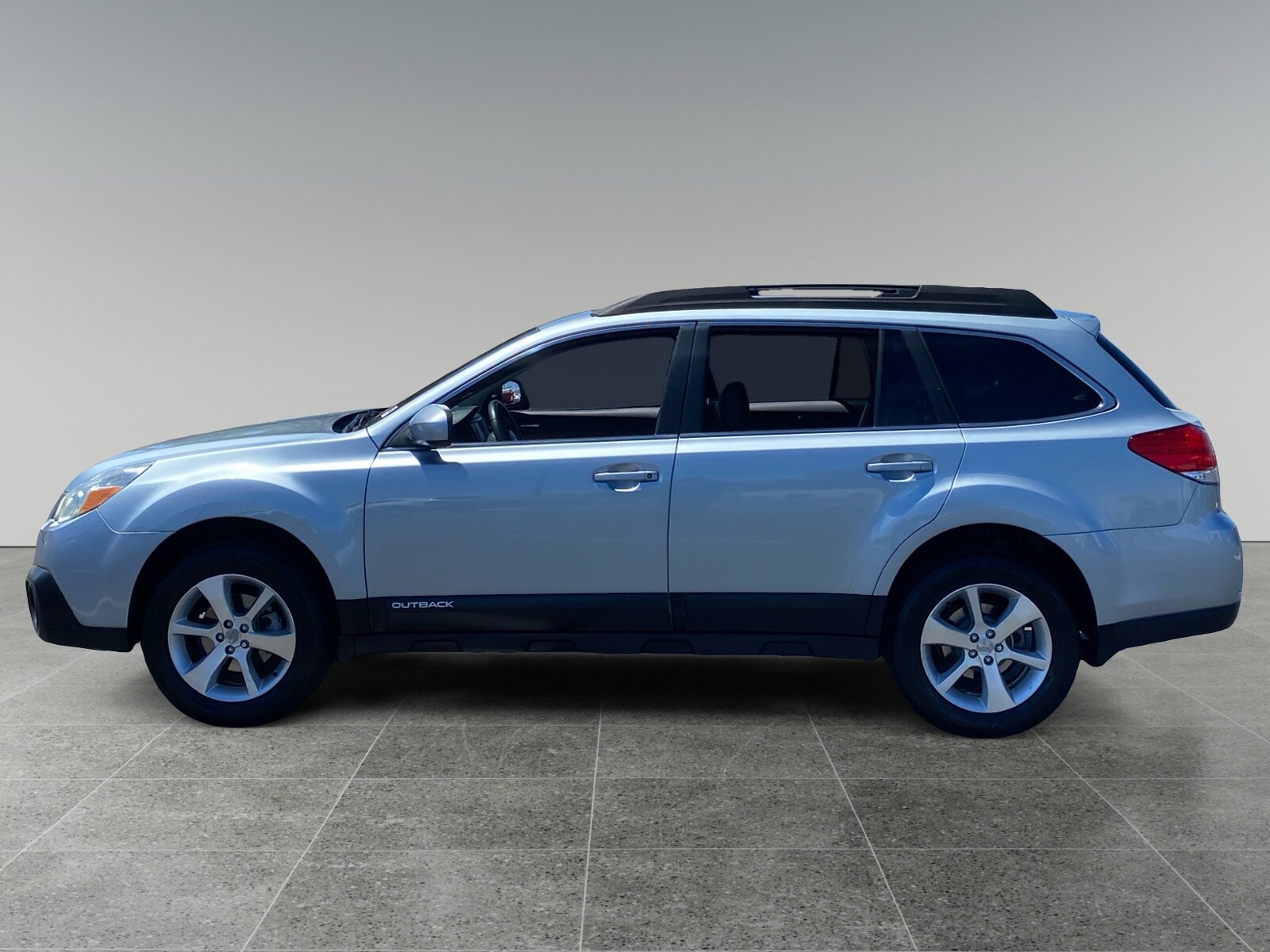 Used 2014 Subaru Outback 2.5i Limited with VIN 4S4BRBMC4E3263396 for sale in Moreno Valley, CA