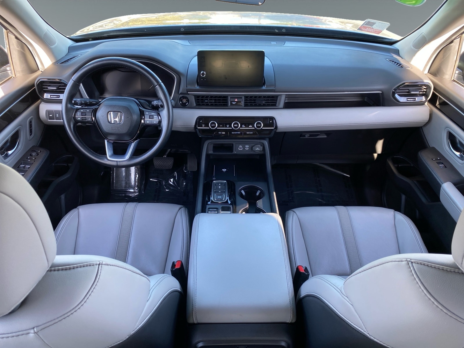 2025 Honda Pilot EX-L - Photo 10
