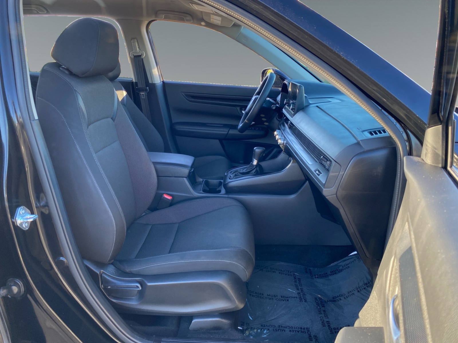 2025 Honda CR-V LX - Photo 15