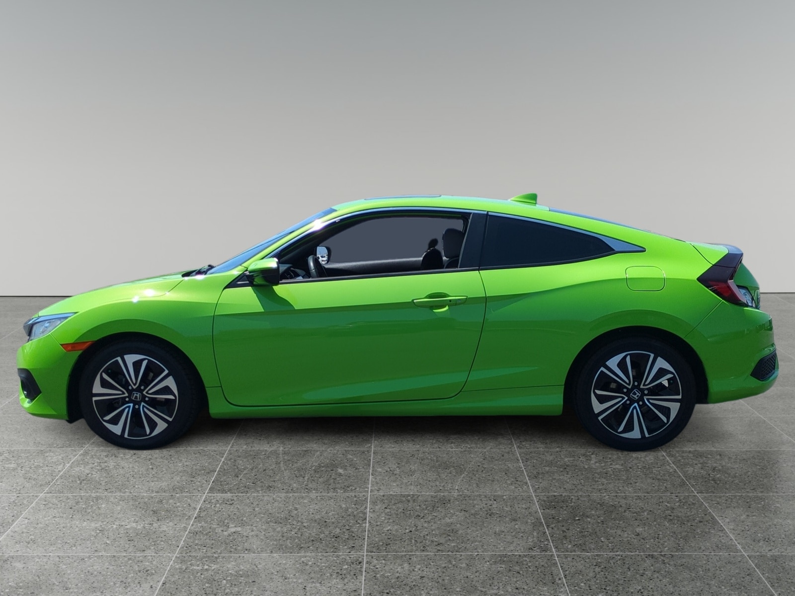 Used 2017 Honda Civic EX-T with VIN 2HGFC3B38HH352293 for sale in Moreno Valley, CA