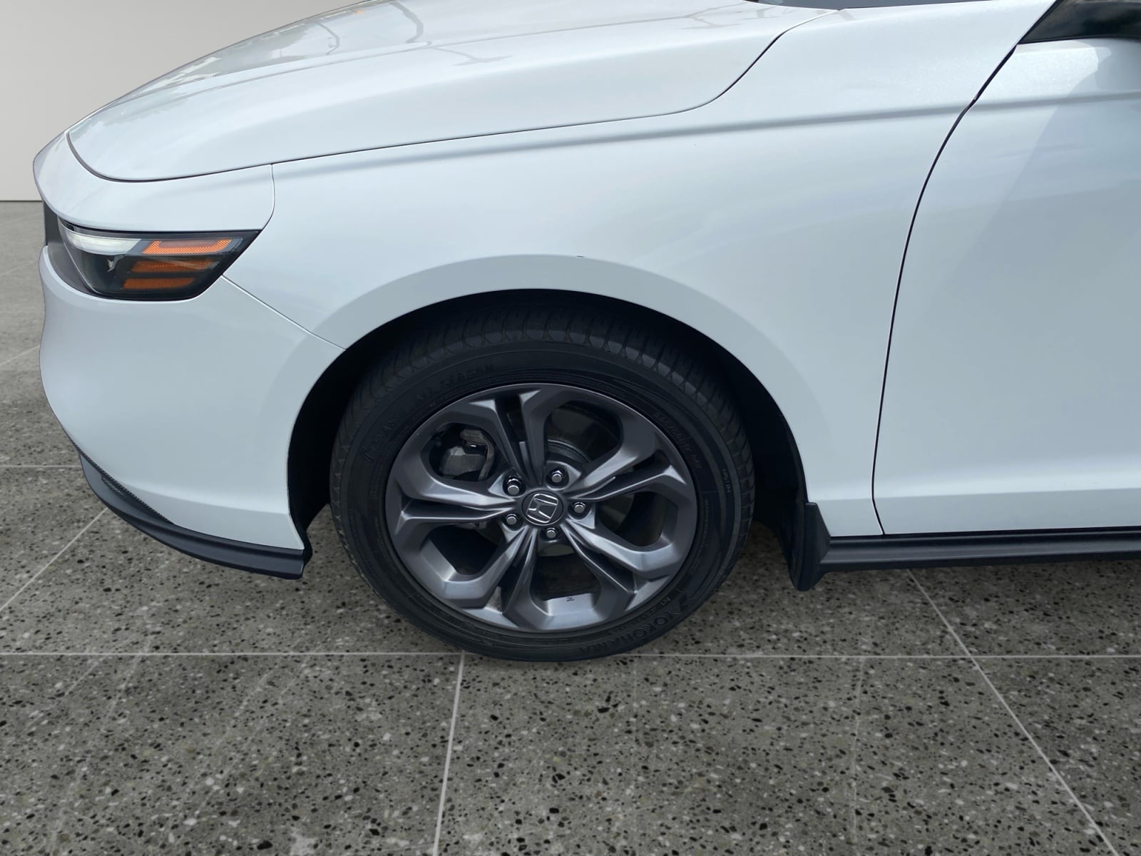 2023 Honda Accord EX - Photo 14
