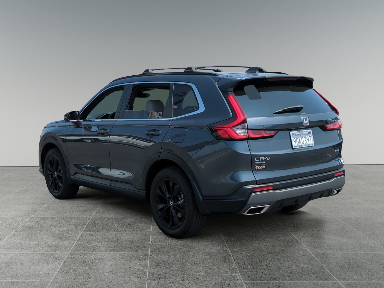 2023 Honda CR-V Hybrid Sport Touring photo 3
