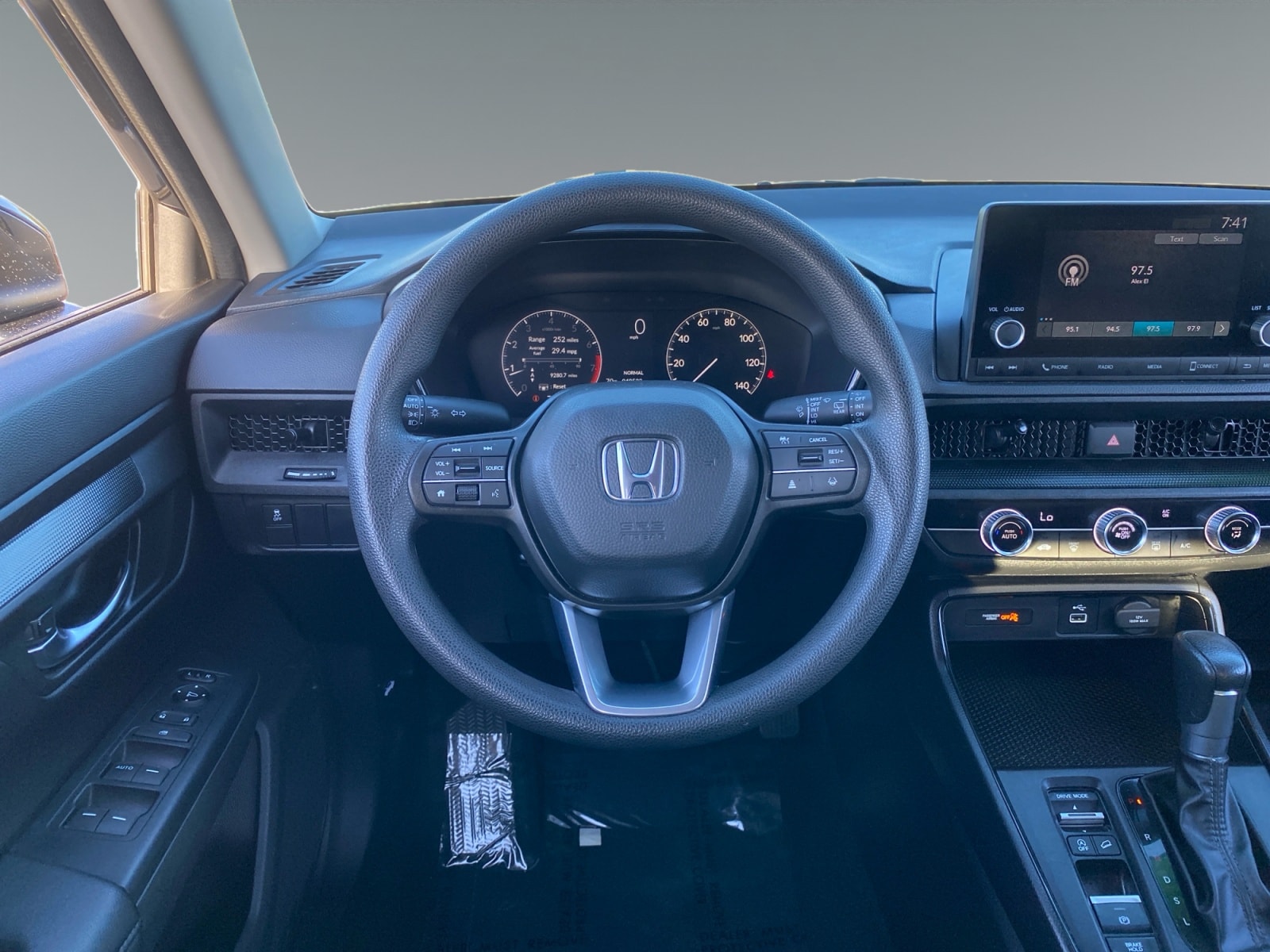 2025 Honda CR-V LX - Photo 12