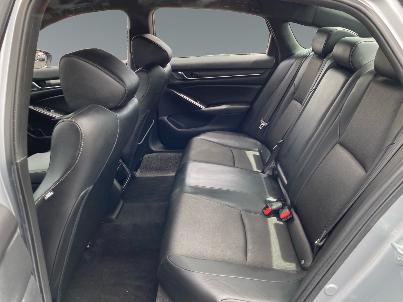 2022 Honda Accord Sport - Photo 13