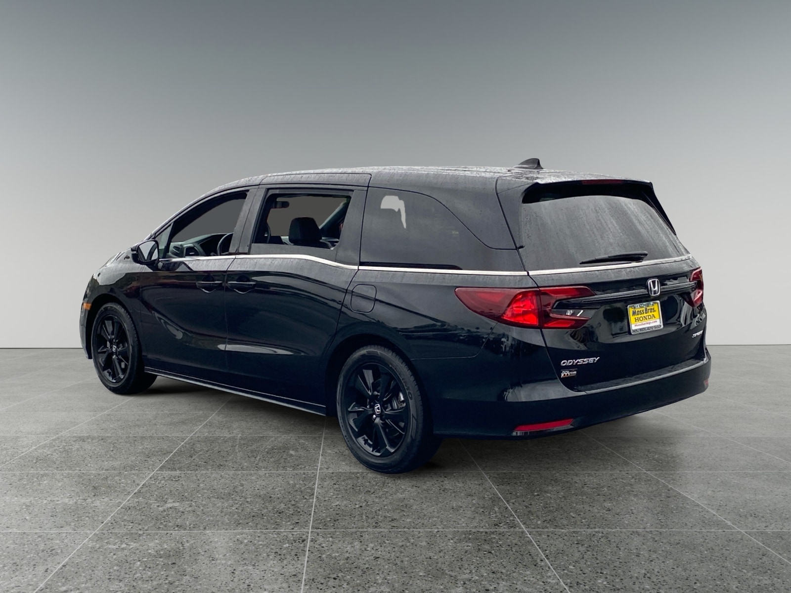 2024 Honda Odyssey Sport photo 3