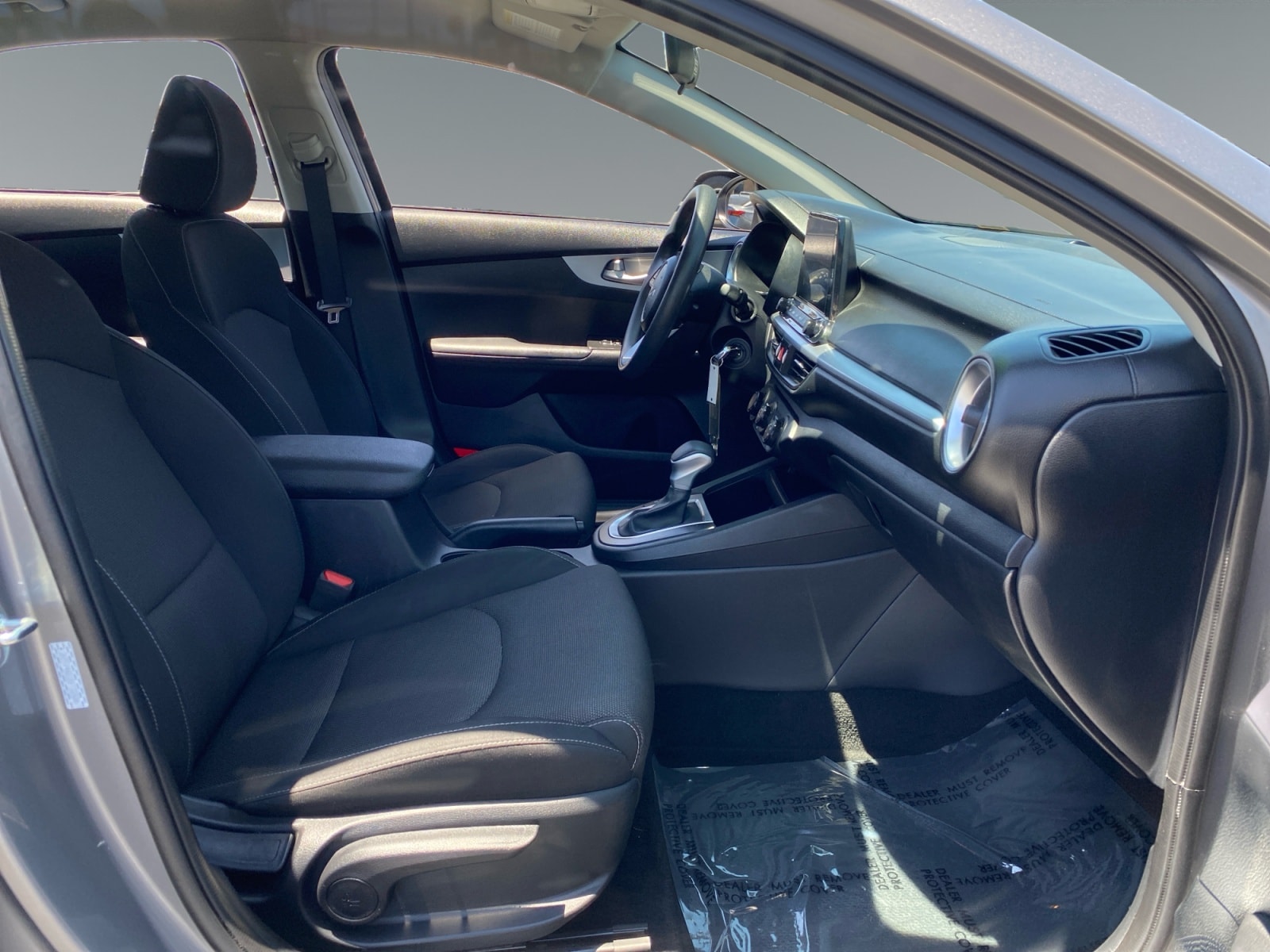 2024 Kia Forte LXS - Photo 15