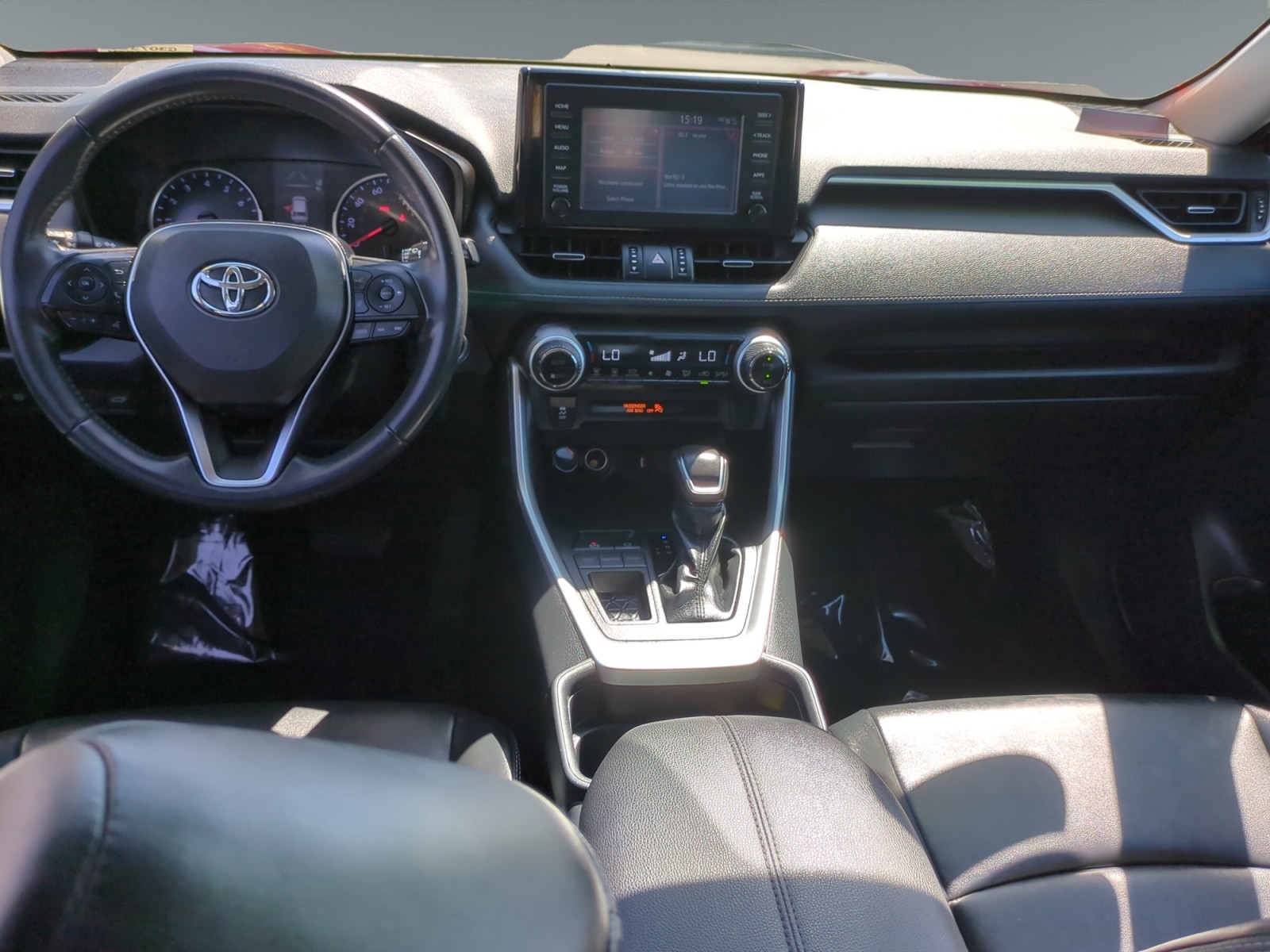 2019 Toyota RAV4 XLE Premium - Photo 10