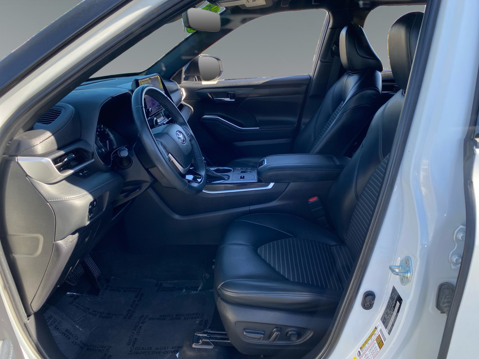 2023 Toyota Highlander XSE - Photo 9