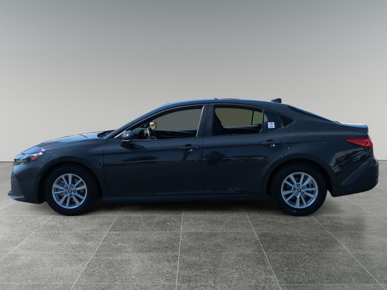 2025 Toyota Camry LE photo 2