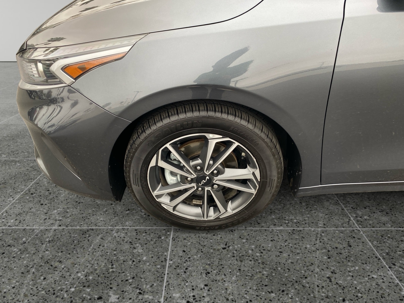 2024 Kia Forte LXS - Photo 14
