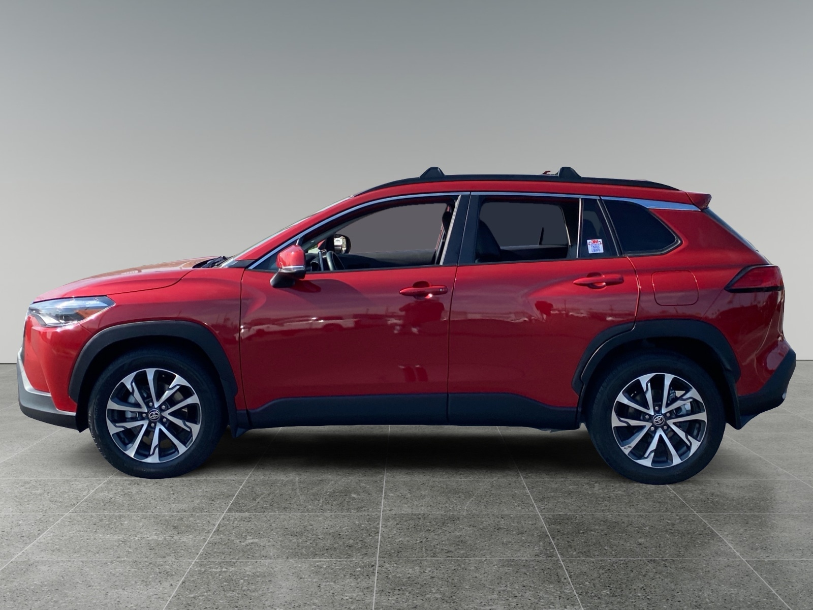 2024 Toyota Corolla Cross XLE photo 2