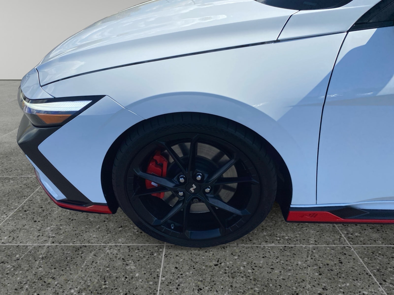 2025 Hyundai Elantra N - Photo 14