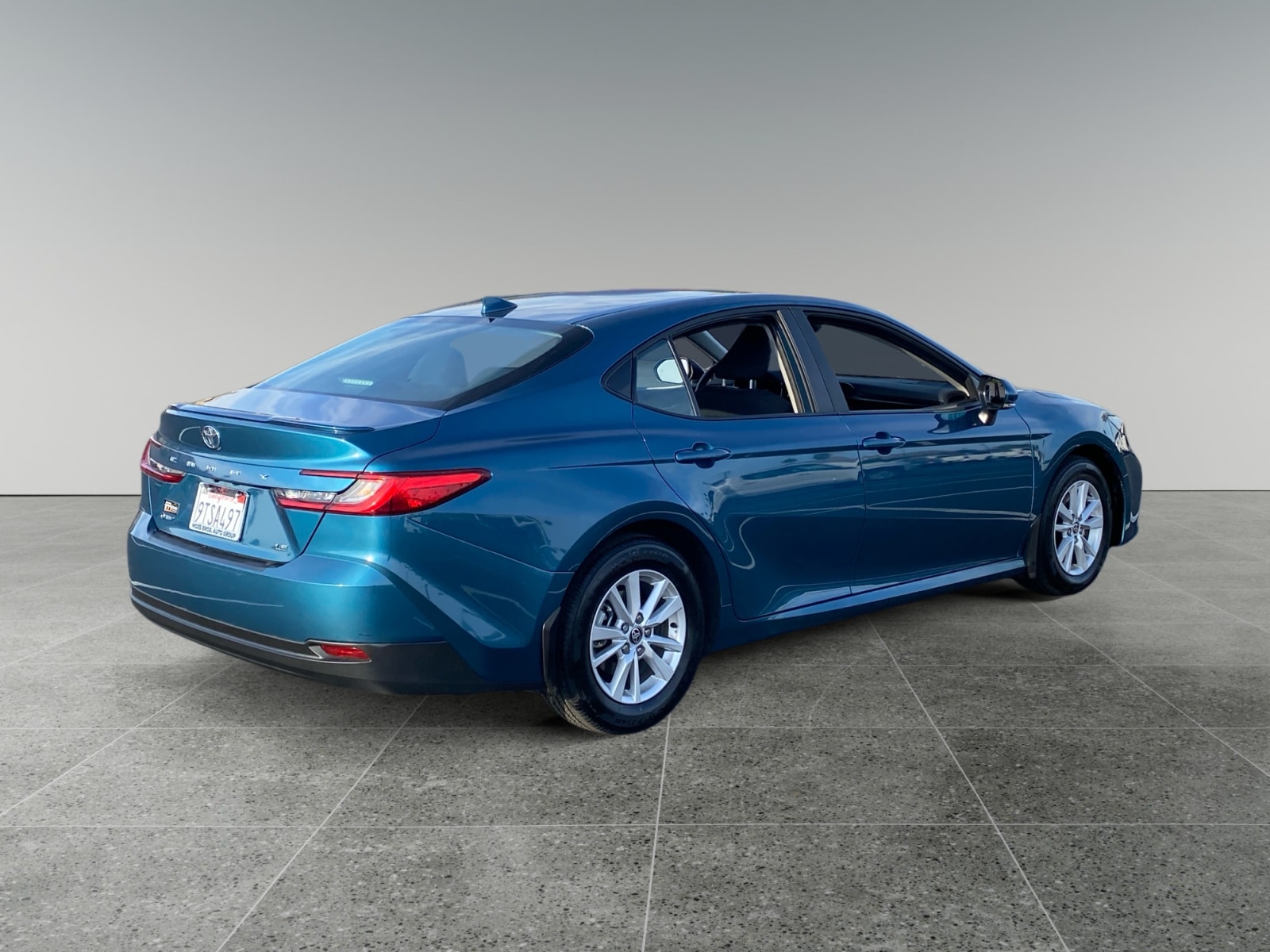 2025 Toyota Camry LE photo 5