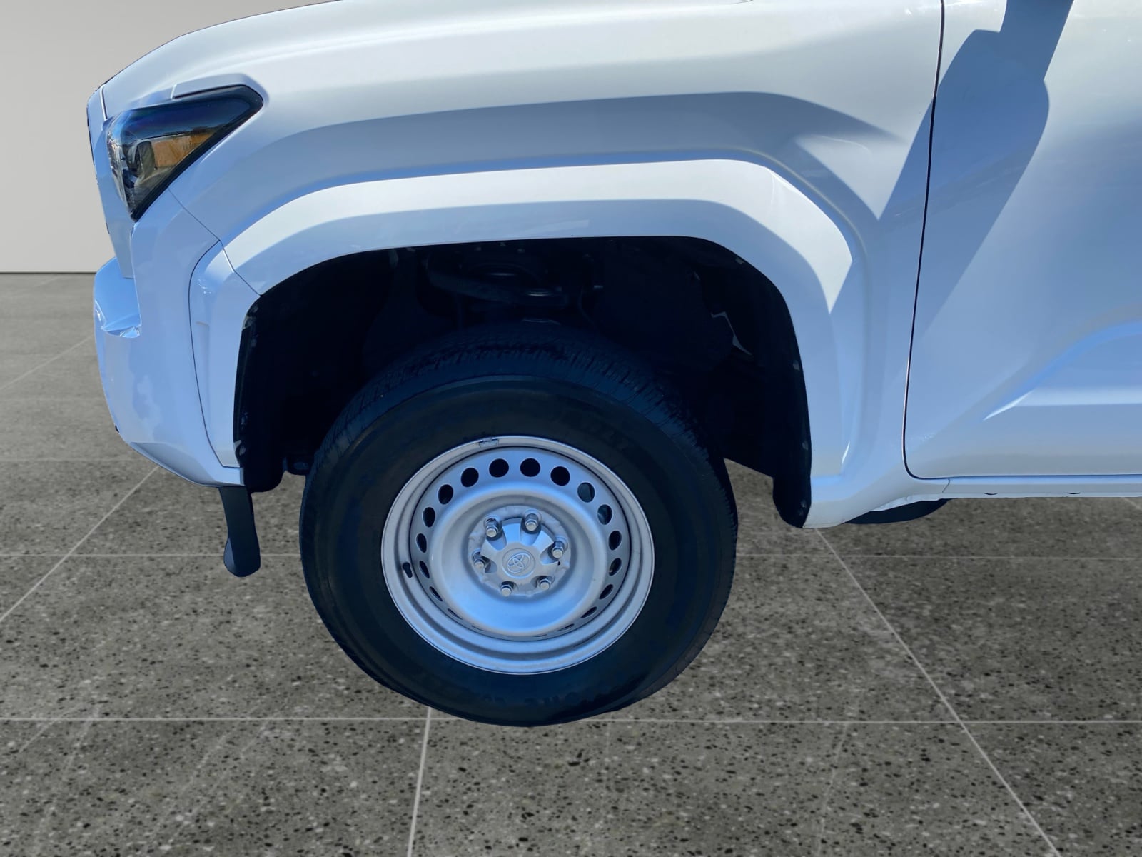 2024 Toyota Tacoma SR - Photo 14