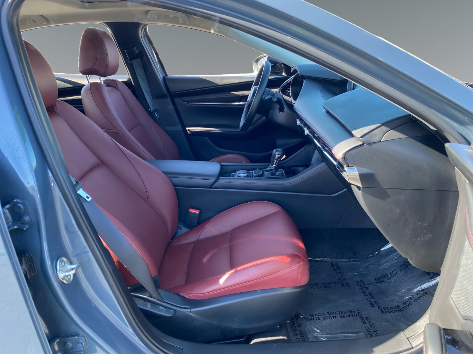 2025 Mazda Mazda3 Carbon Edition - Photo 15