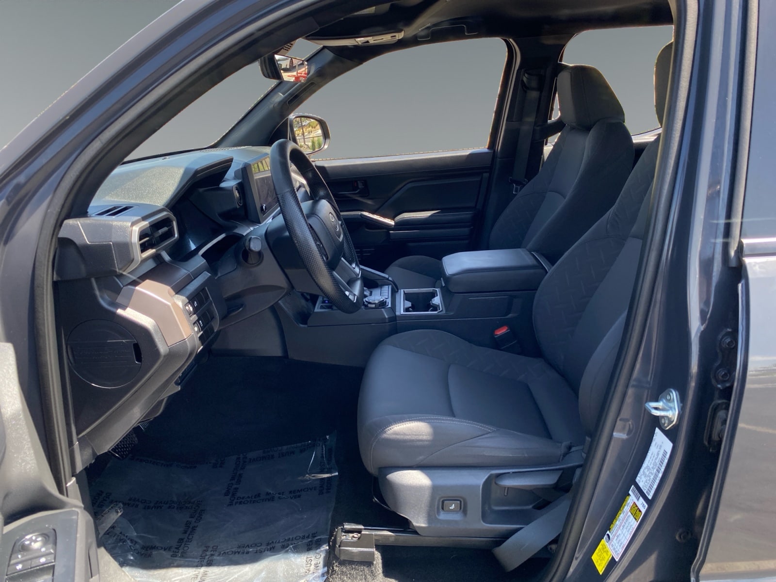 2024 Toyota Tacoma SR5 - Photo 9