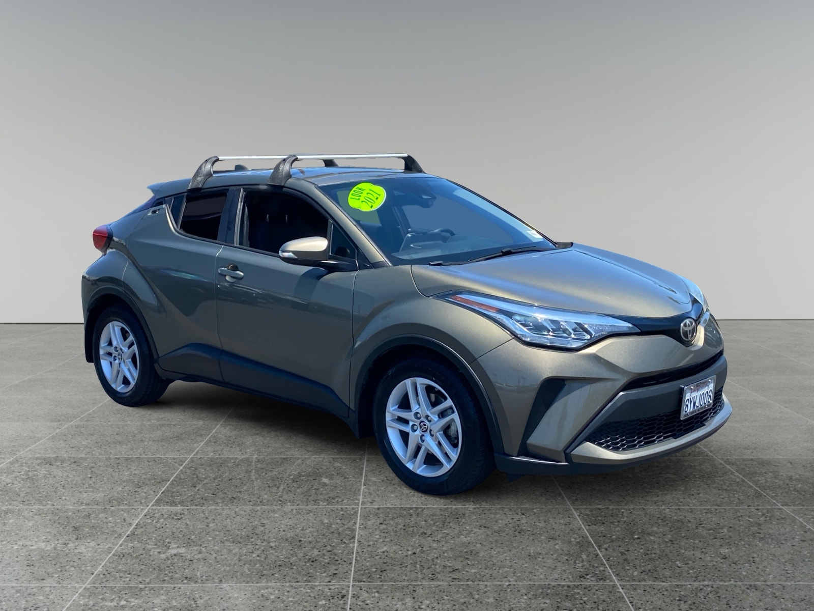 2021 Toyota C-HR LE - Photo 7