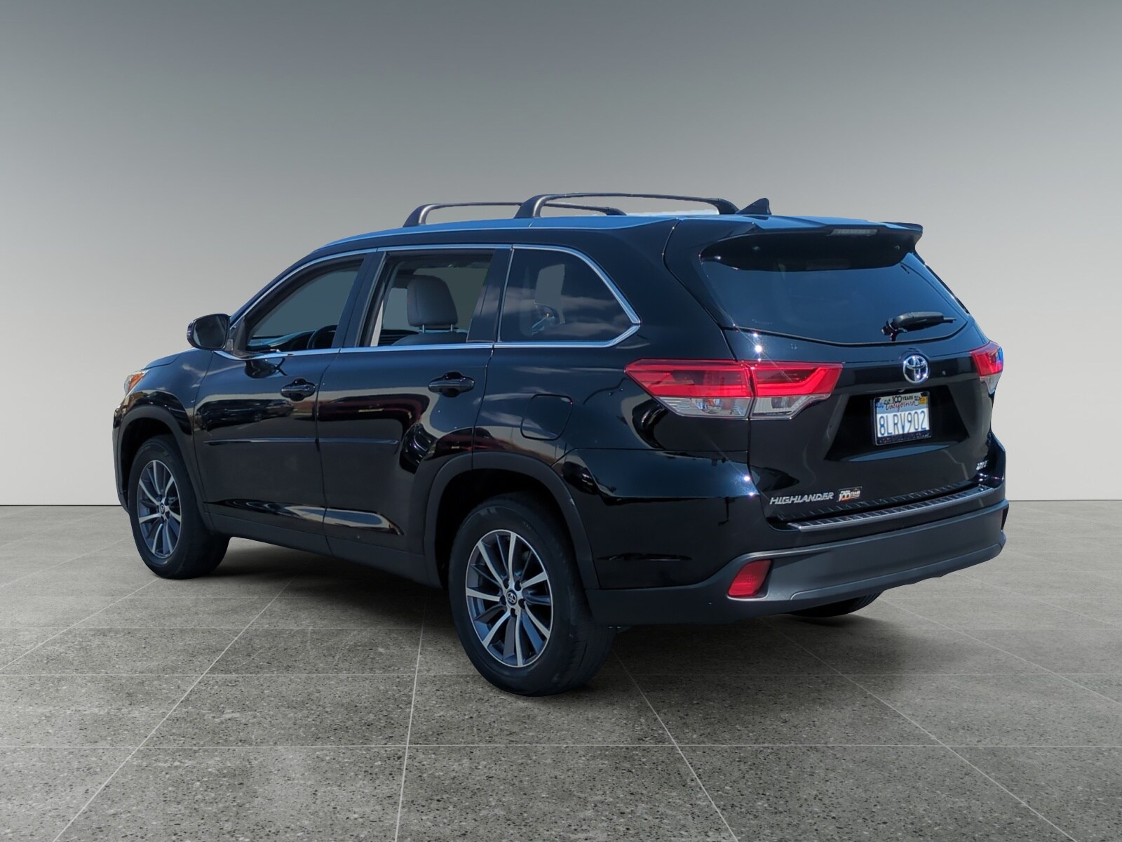 2019 Toyota Highlander XLE photo 3