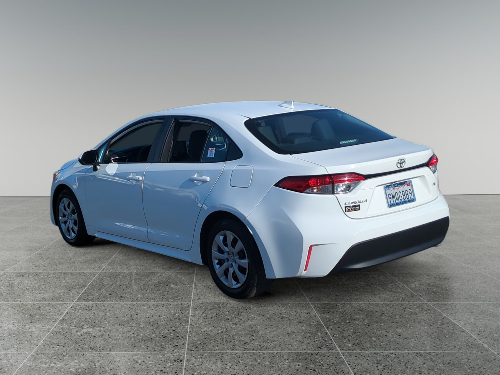2024 Toyota Corolla LE photo 3