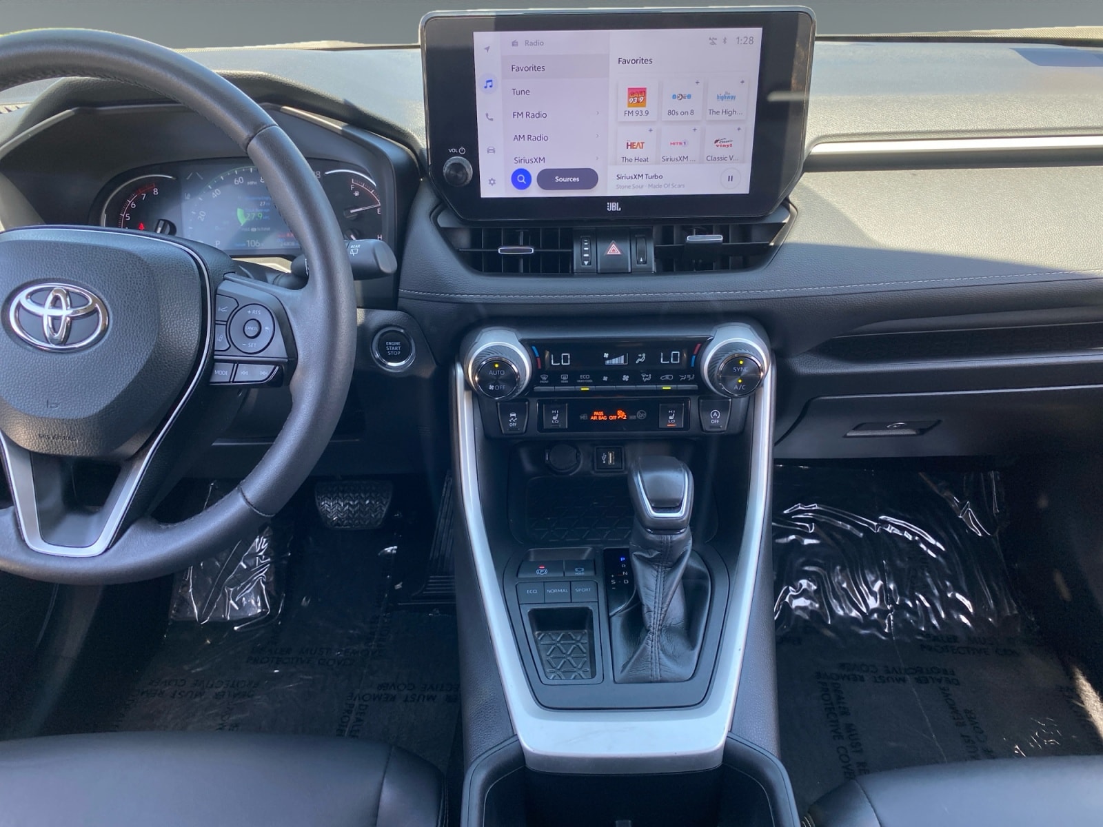 2024 Toyota RAV4 XLE Premium - Photo 11