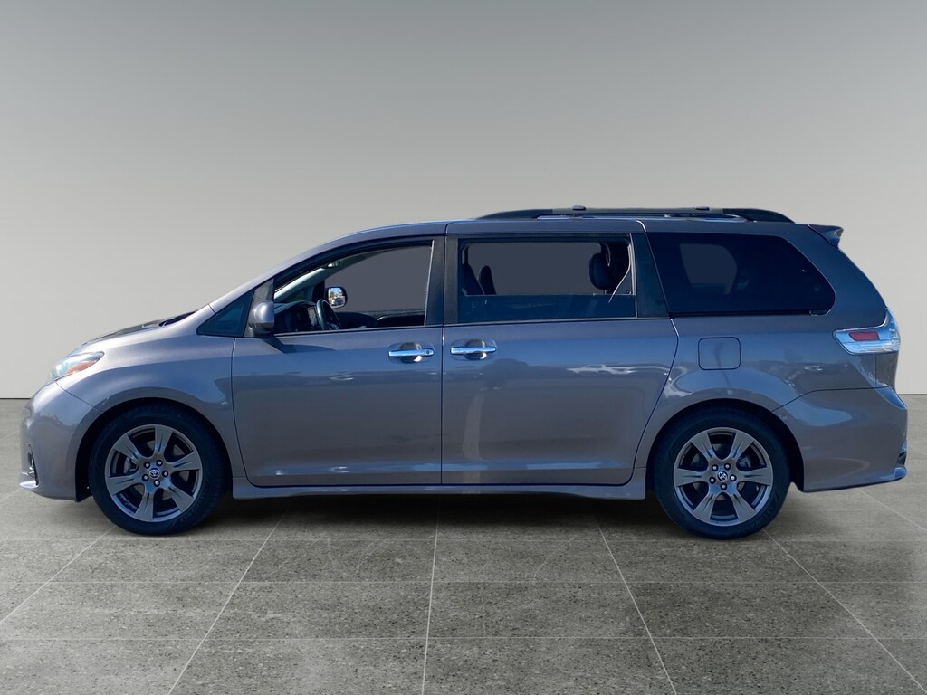 Used 2020 Toyota Sienna SE Van