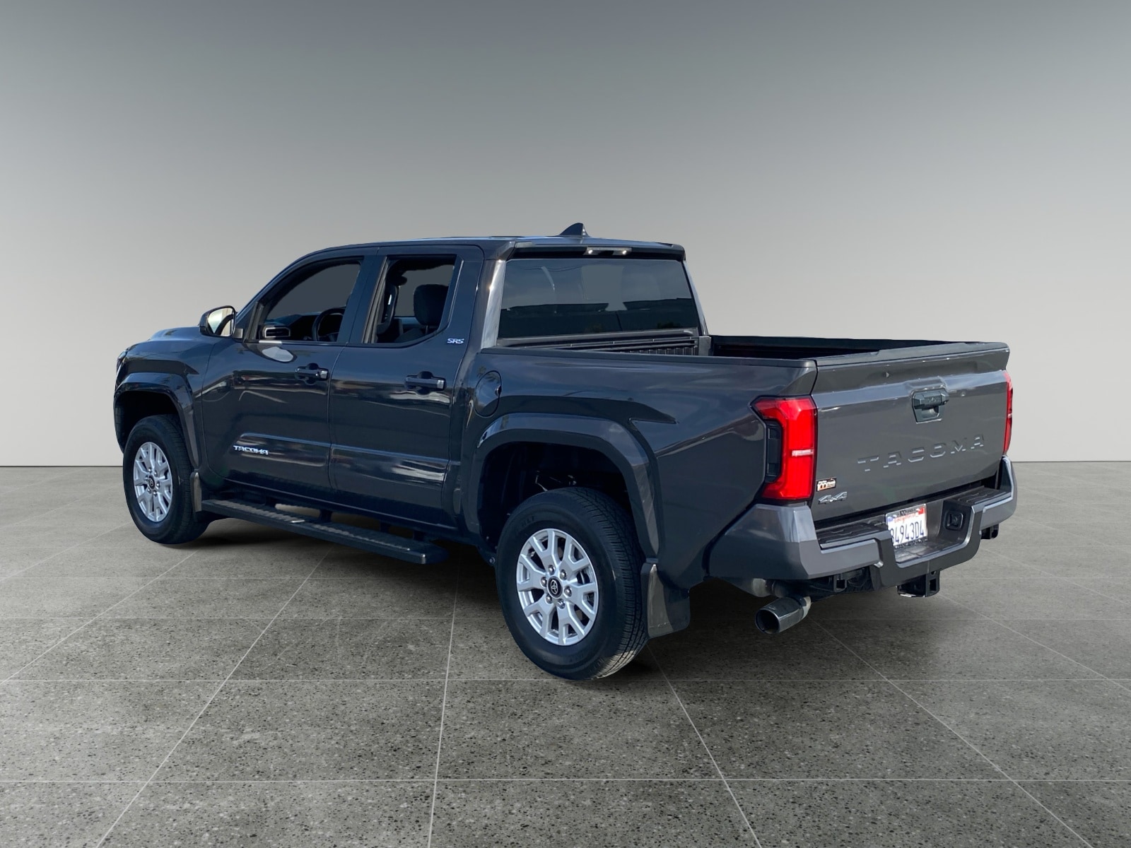 2025 Toyota Tacoma SR5 photo 3