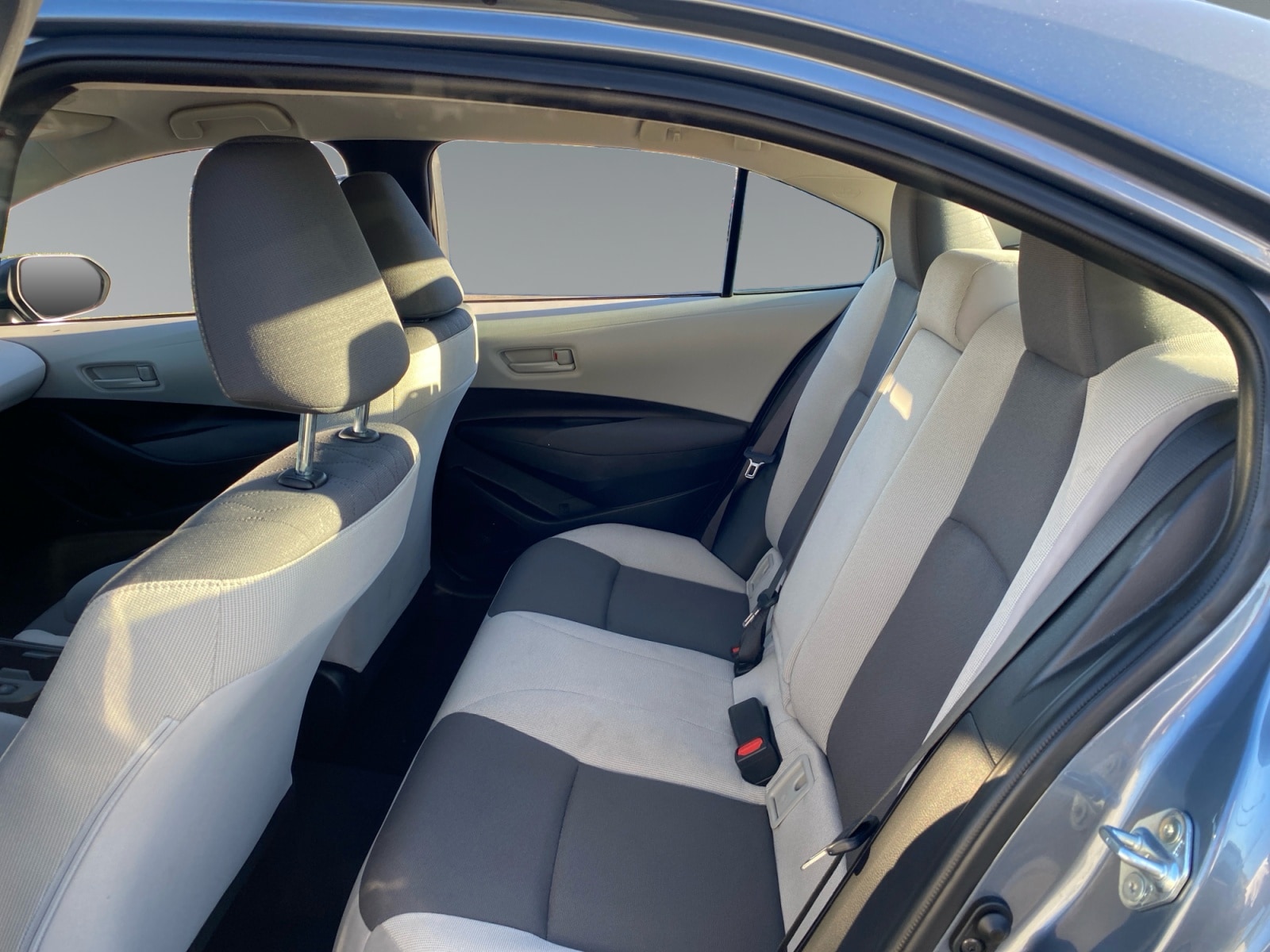 2026 Toyota Corolla LE - Photo 13