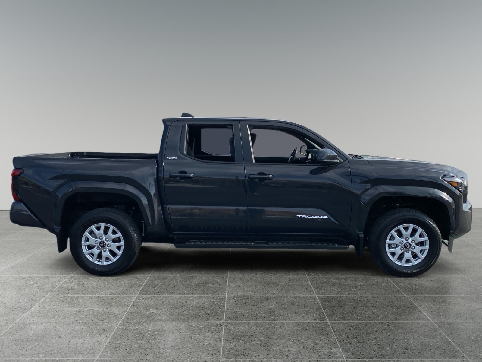 2025 Toyota Tacoma SR5 photo 6