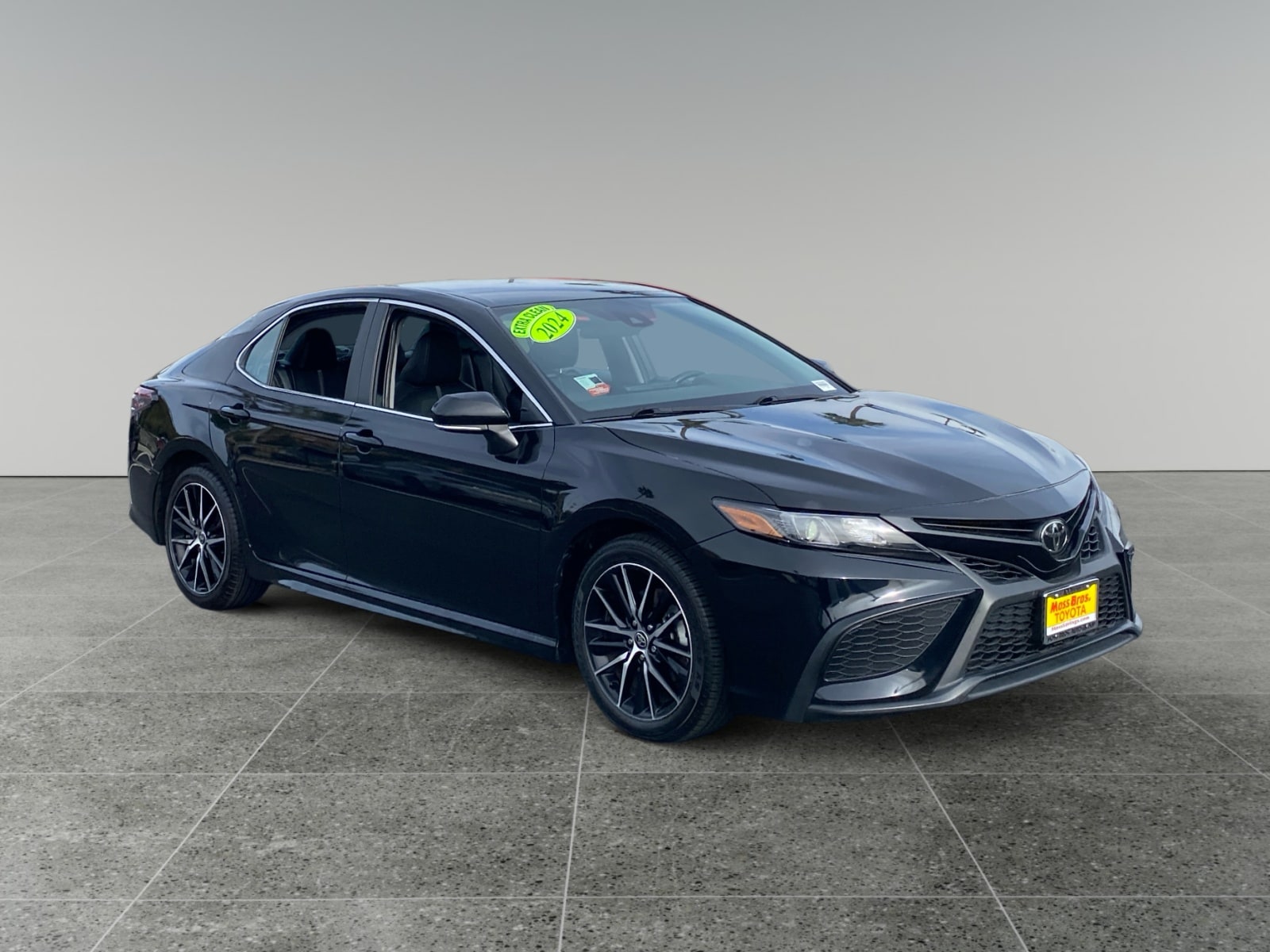 2024 Toyota Camry SE - Photo 7