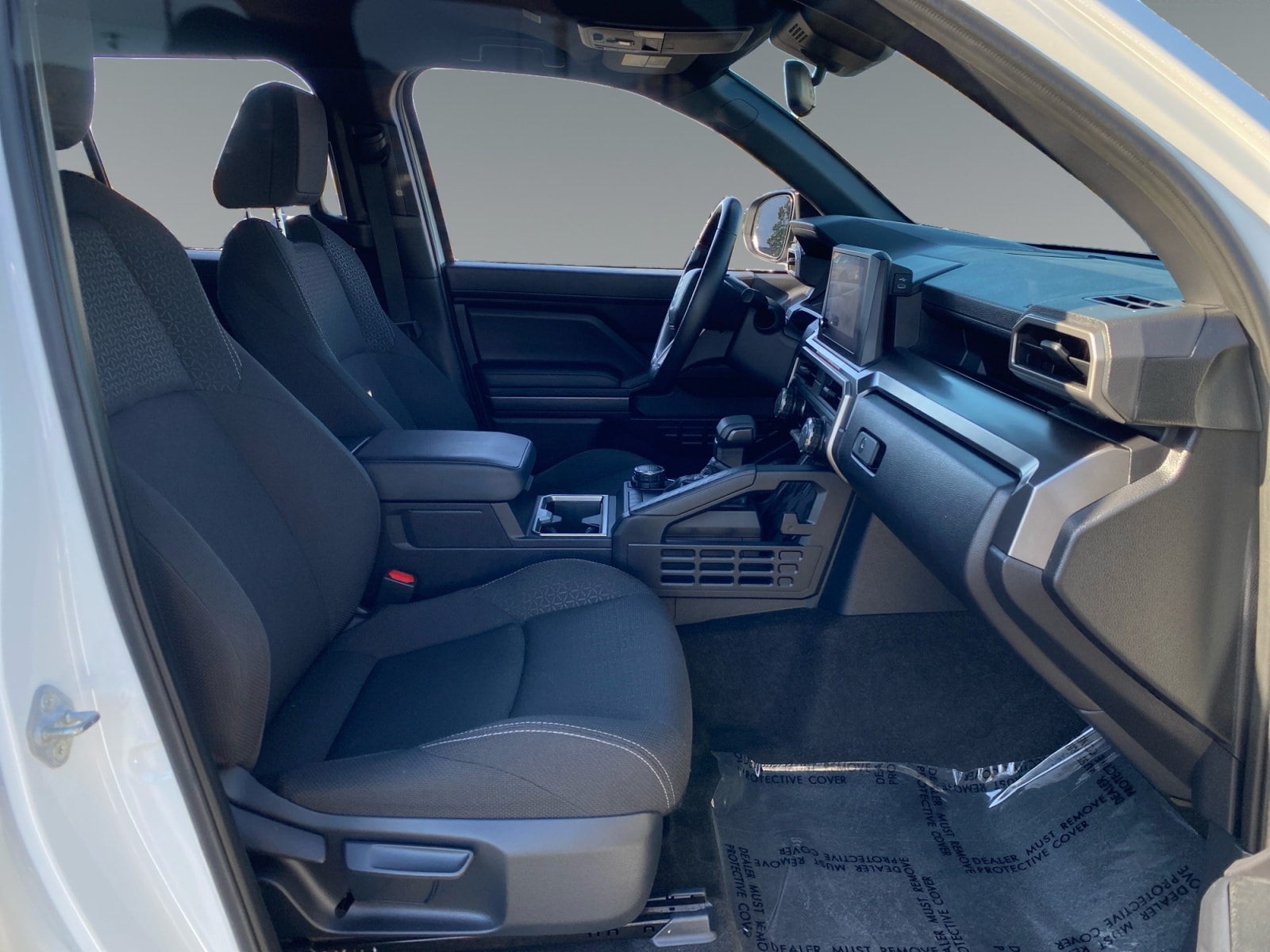 2025 Toyota 4Runner SR5 - Photo 15