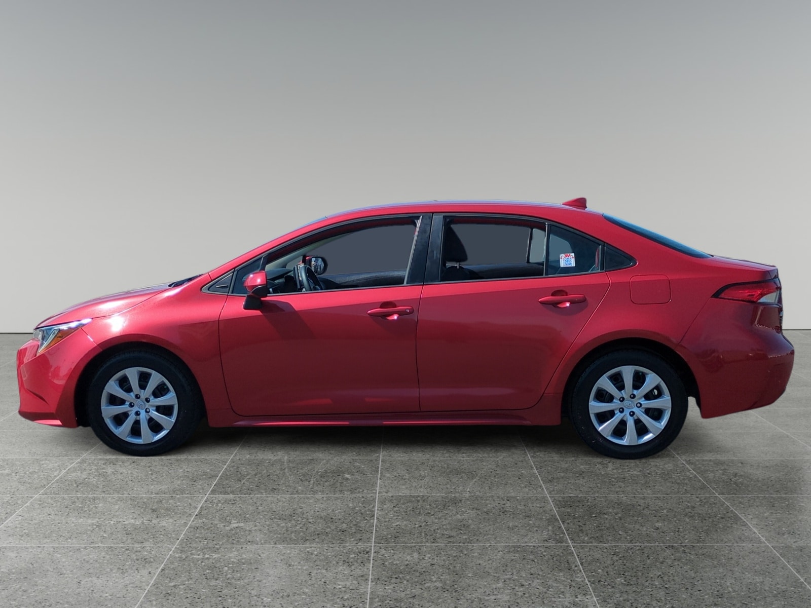Used 2021 Toyota Corolla LE with VIN 5YFEPMAE7MP165588 for sale in Kansas City