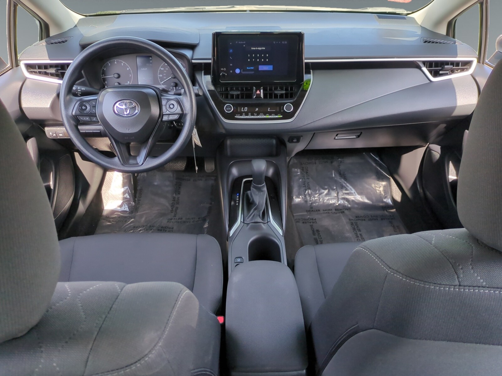 2025 Toyota Corolla LE photo 4