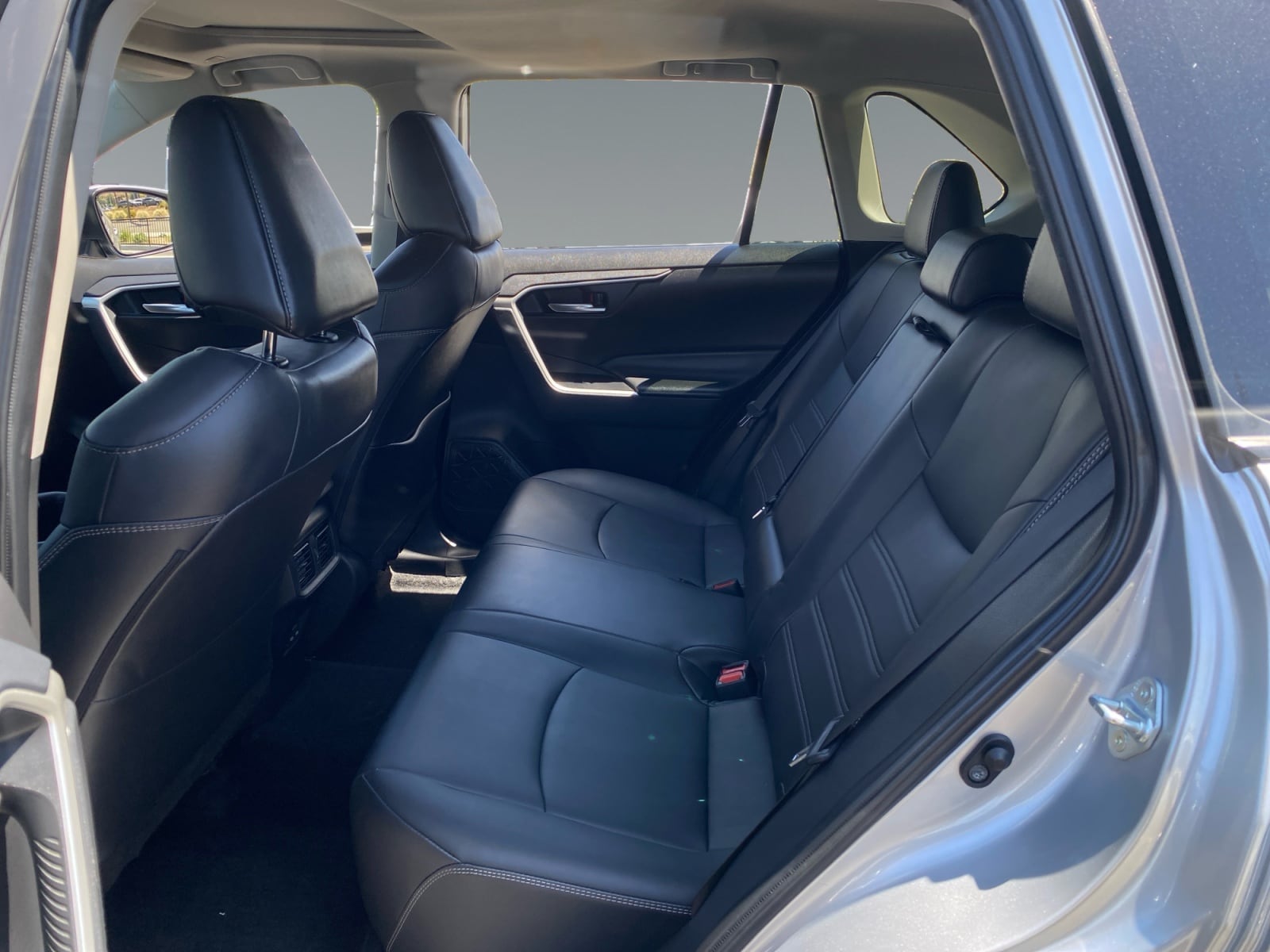 2024 Toyota RAV4 XLE Premium - Photo 13