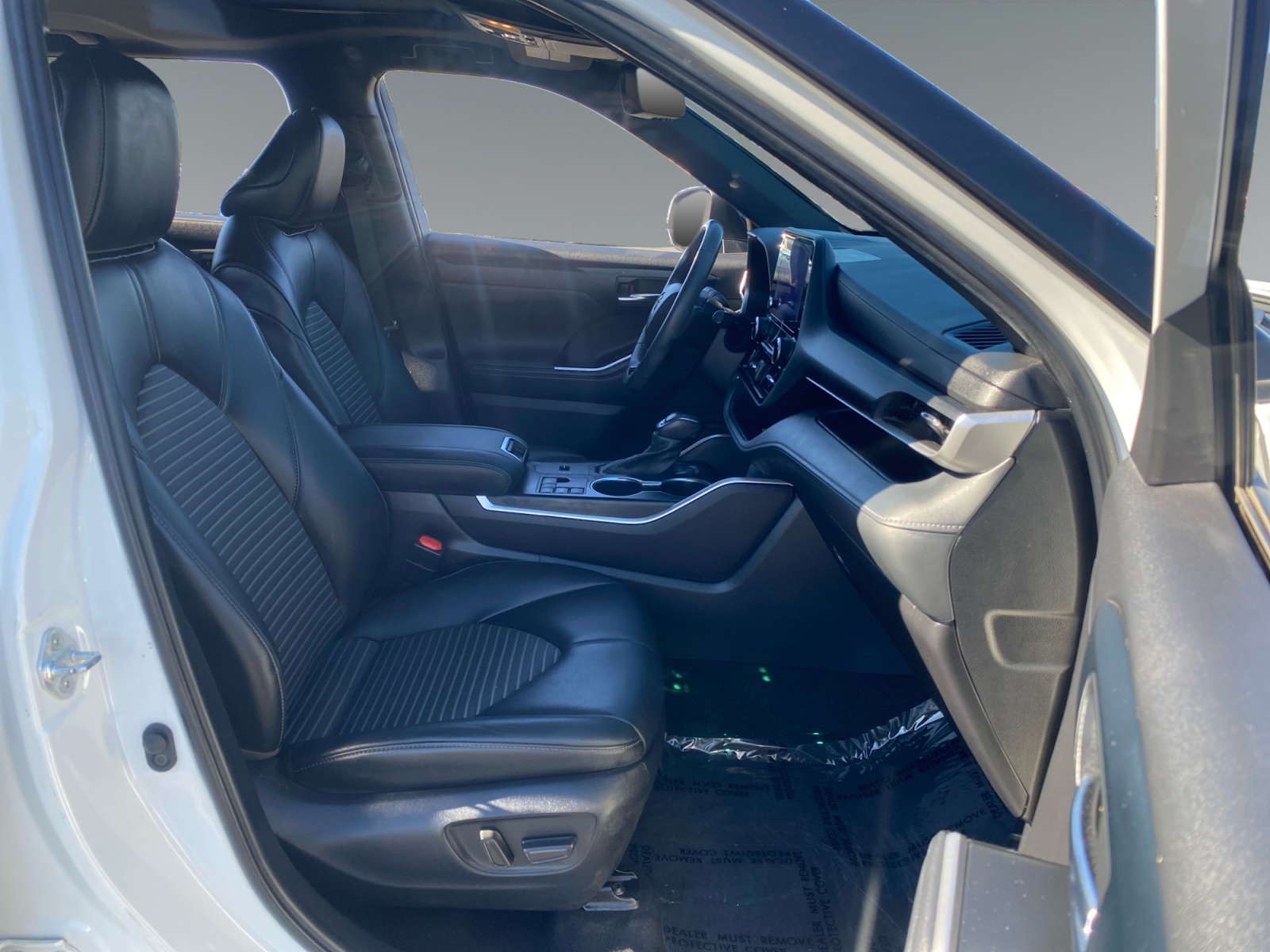 2023 Toyota Highlander XSE - Photo 15