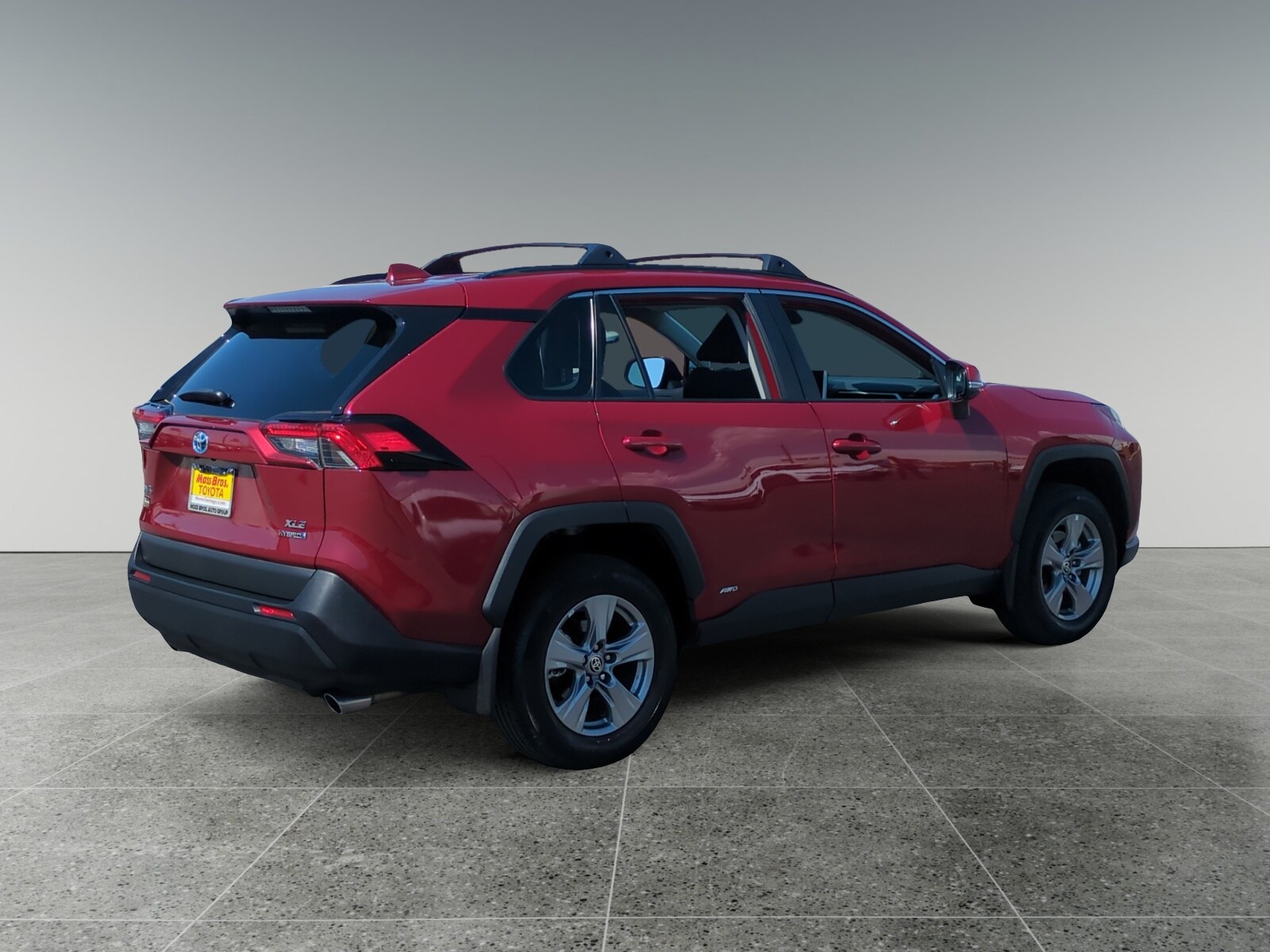 2024 Toyota RAV4 Hybrid XLE photo 3