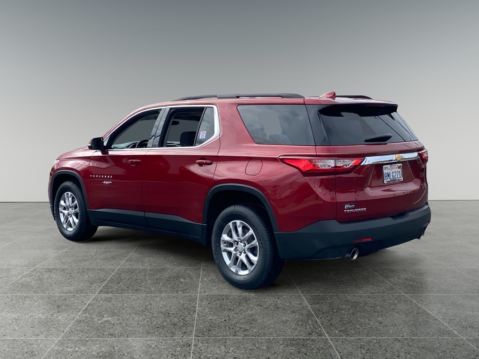 2020 Chevrolet Traverse LT photo 3