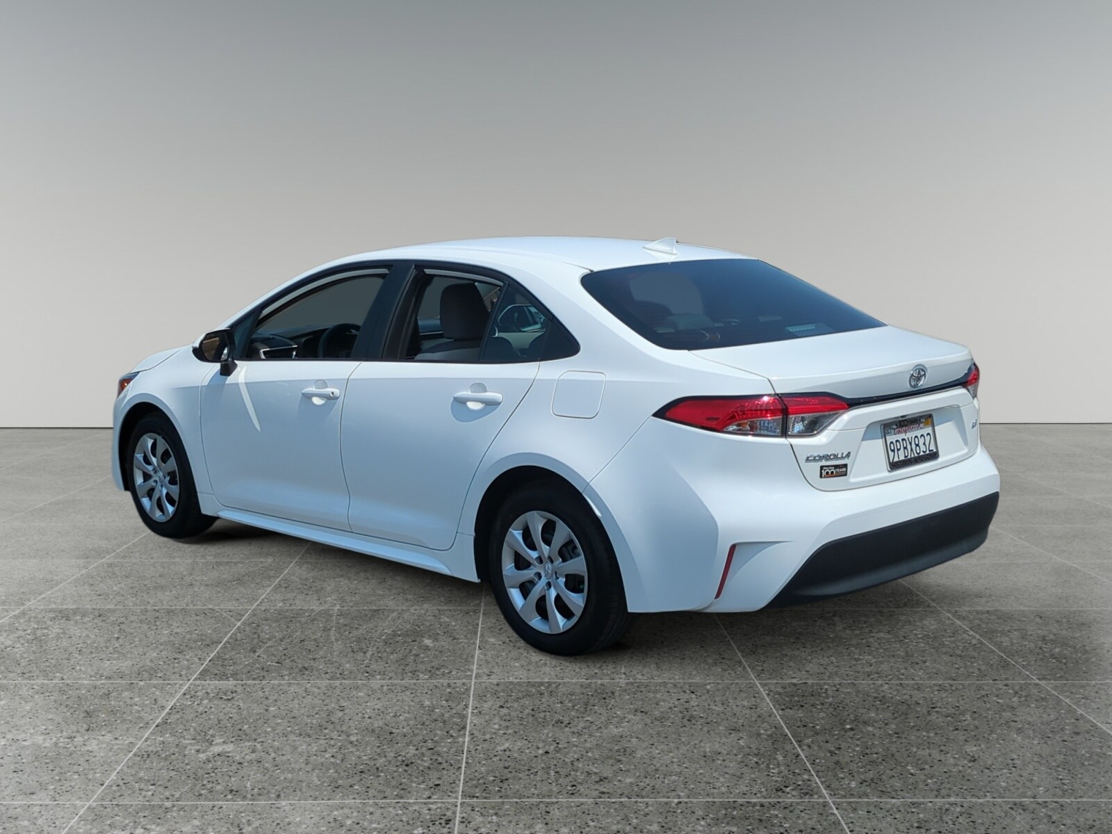 2024 Toyota Corolla LE photo 3