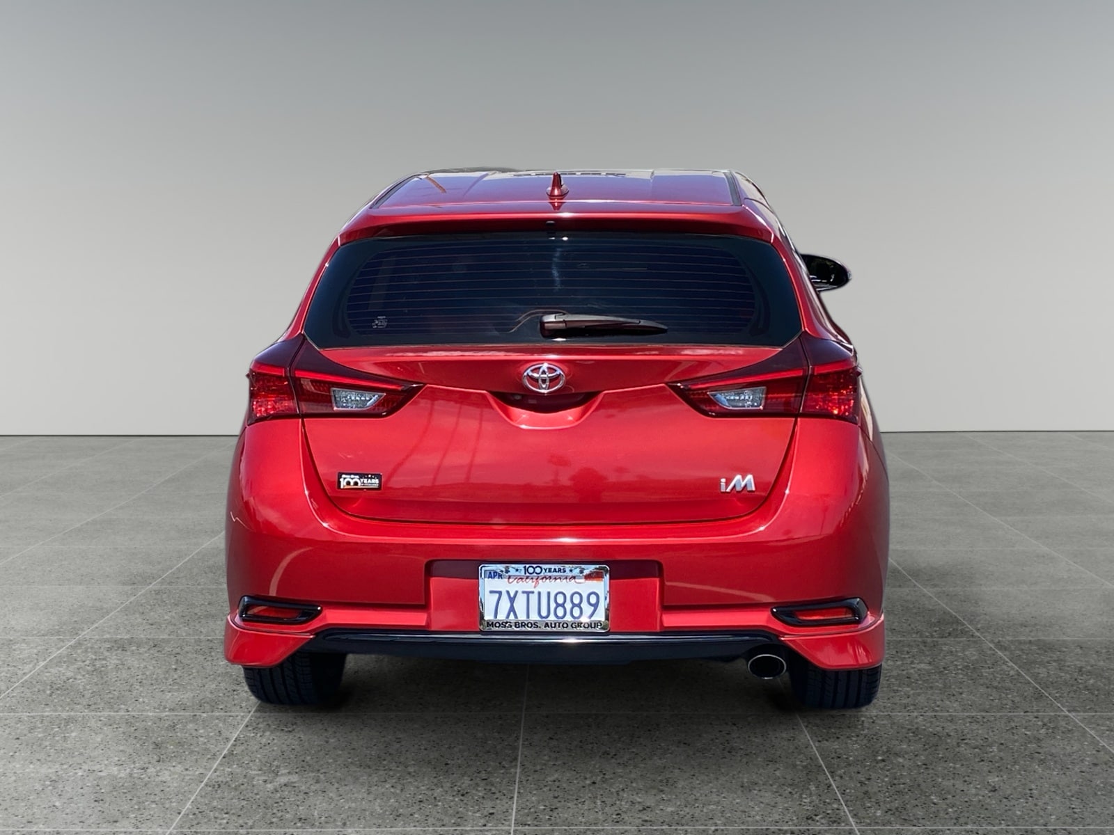 2017 Toyota Corolla iM Base photo 4