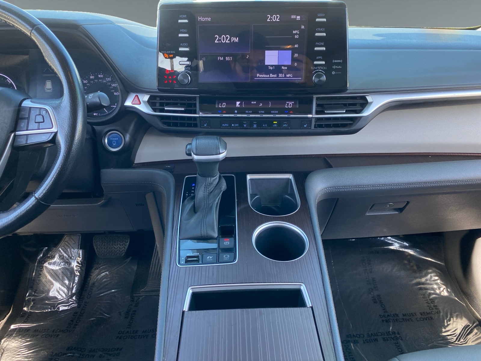2024 Toyota Sienna XLE - Photo 10
