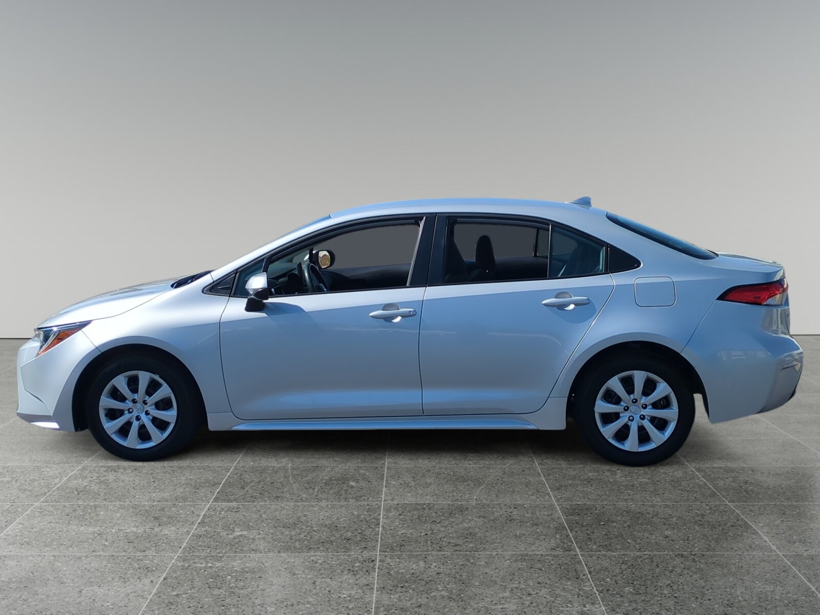 2024 Toyota Corolla LE photo 2