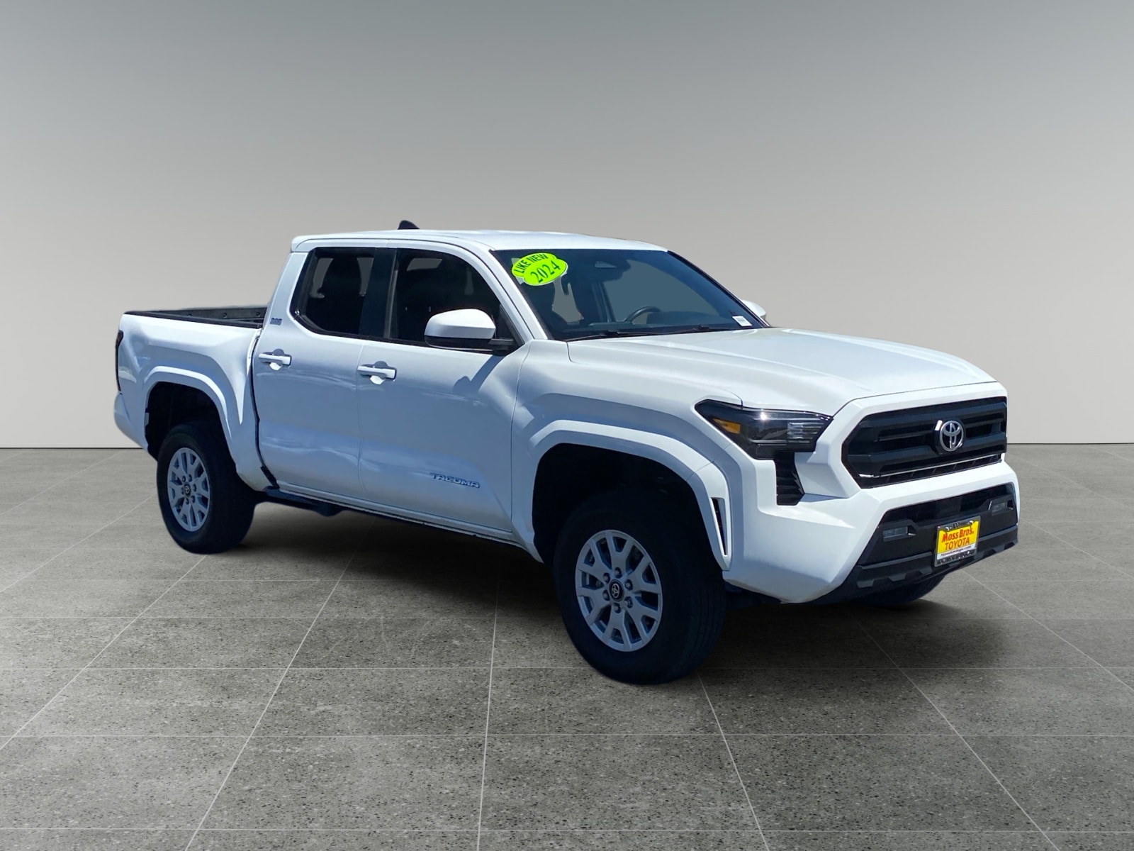 2024 Toyota Tacoma SR5 - Photo 7