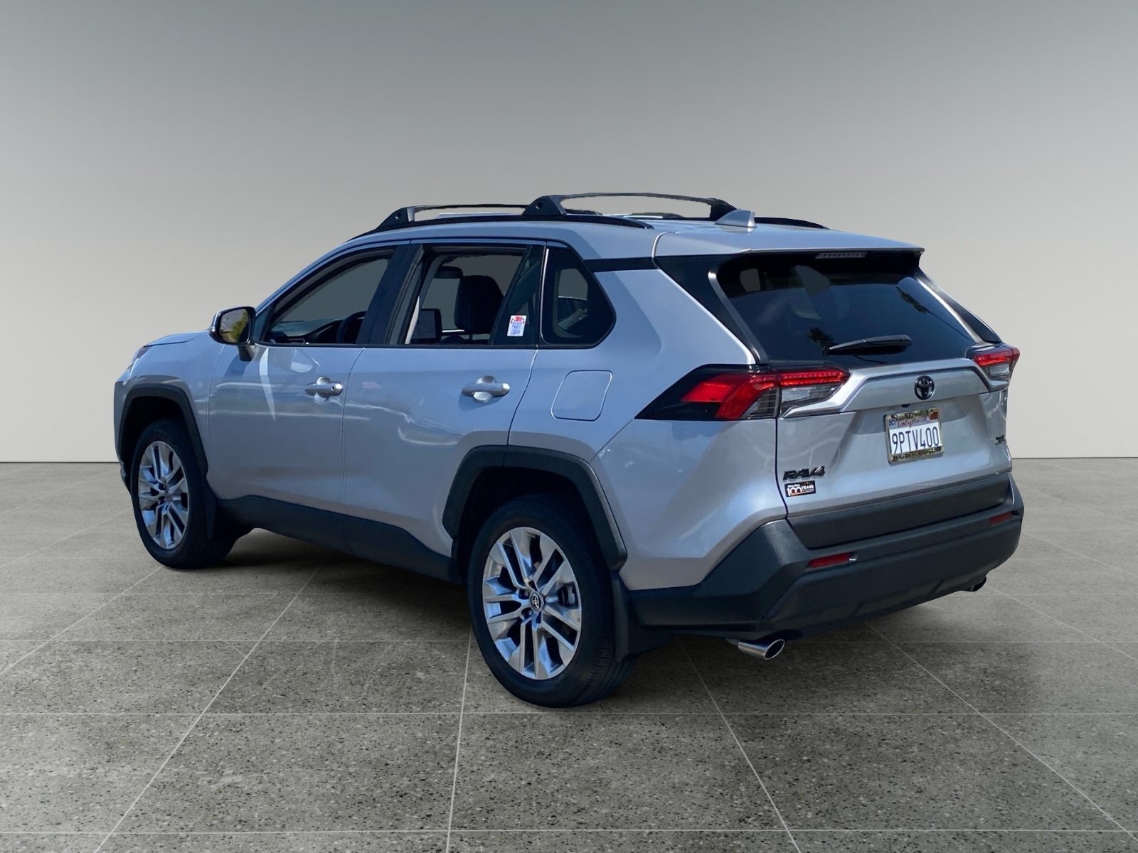 2024 Toyota RAV4 XLE Premium - Photo 3