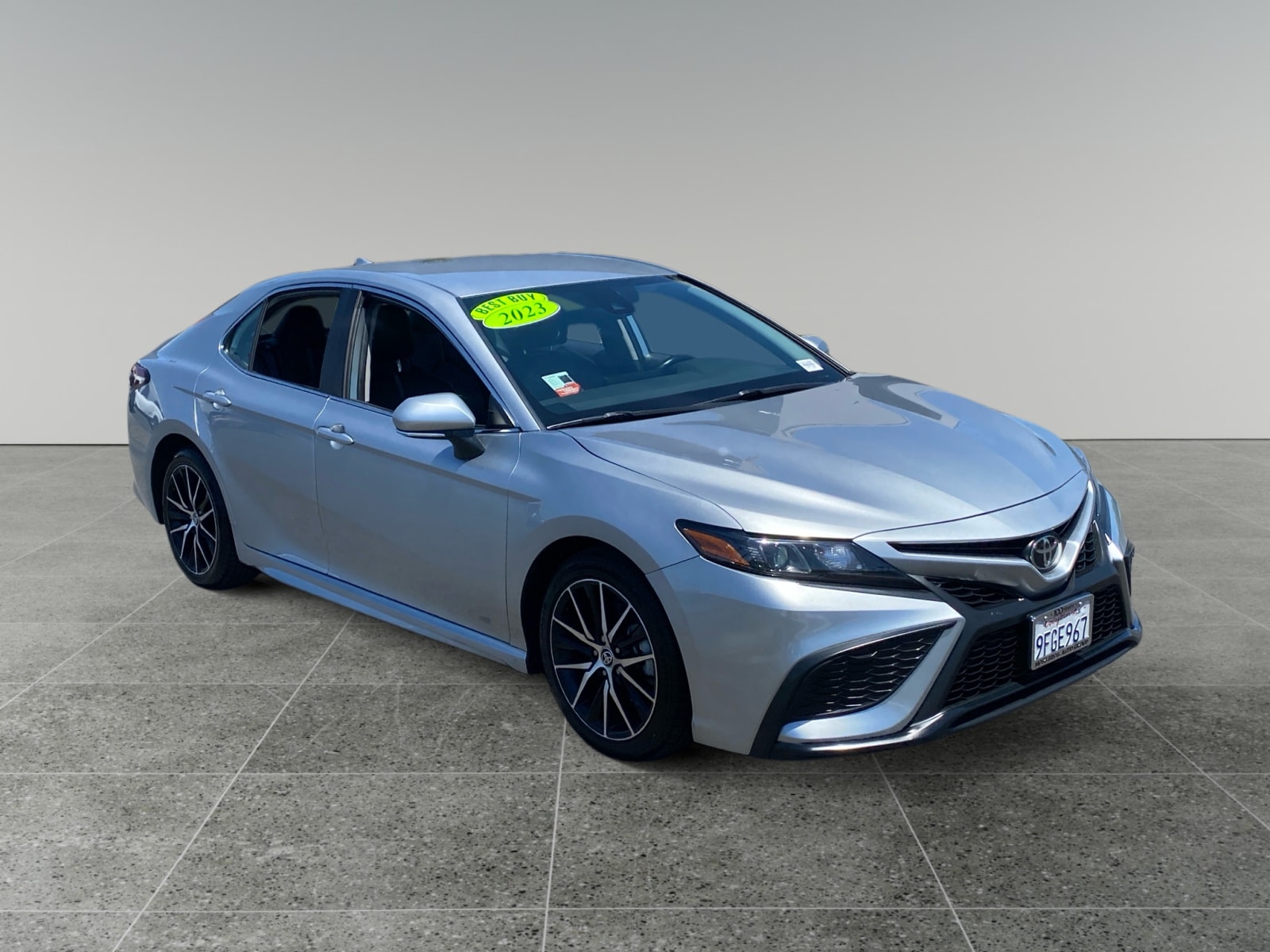 2023 Toyota Camry SE - Photo 7