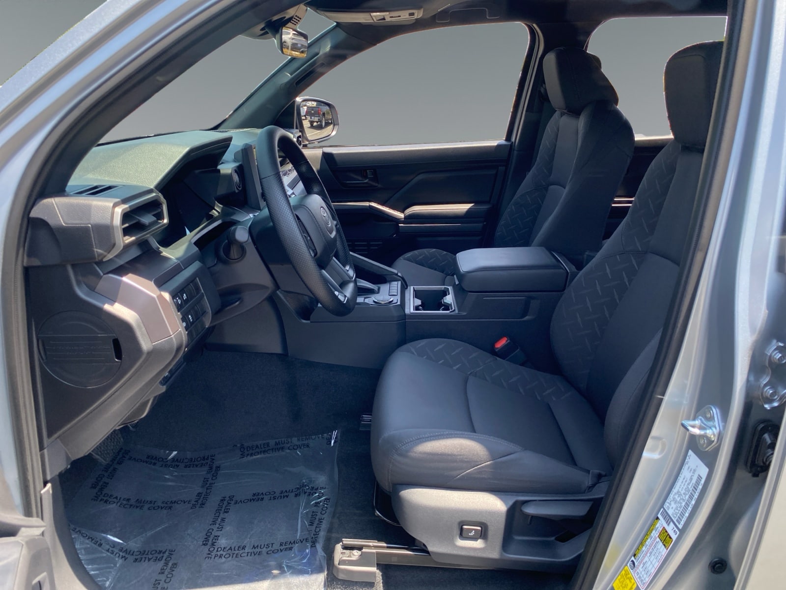 2026 Toyota Tacoma SR5 - Photo 9