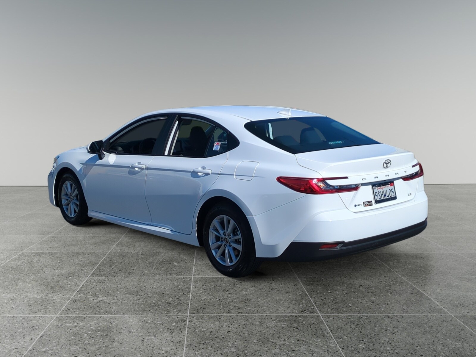2025 Toyota Camry LE photo 3