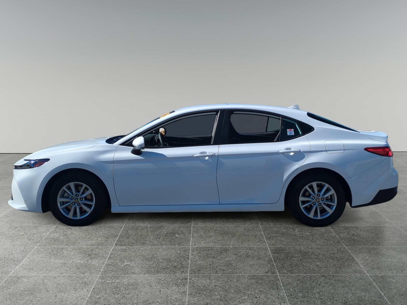 2025 Toyota Camry LE photo 2
