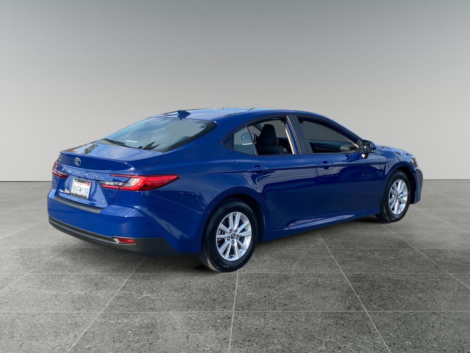 2025 Toyota Camry LE photo 5