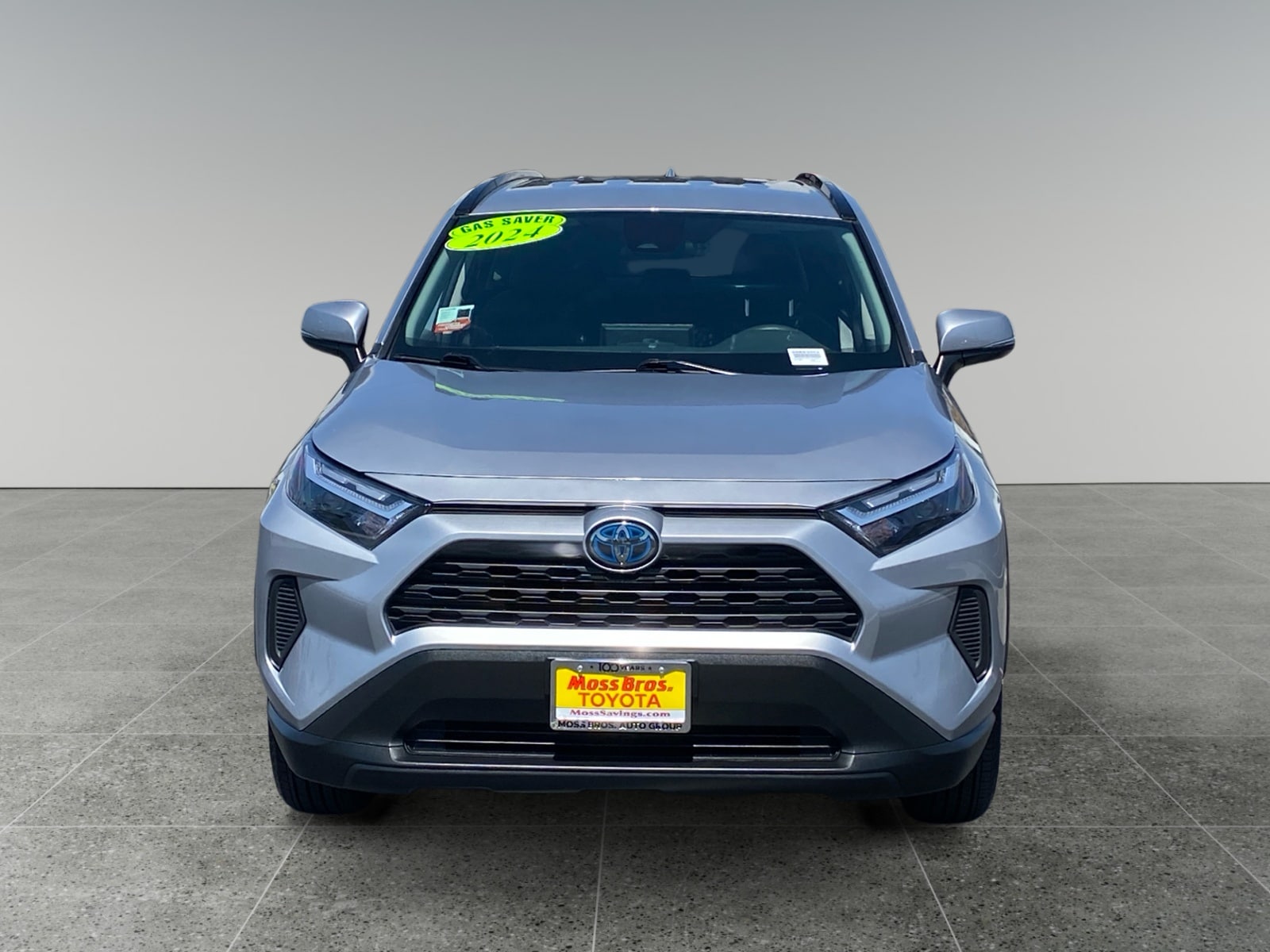 2024 Toyota RAV4 LE - Photo 8