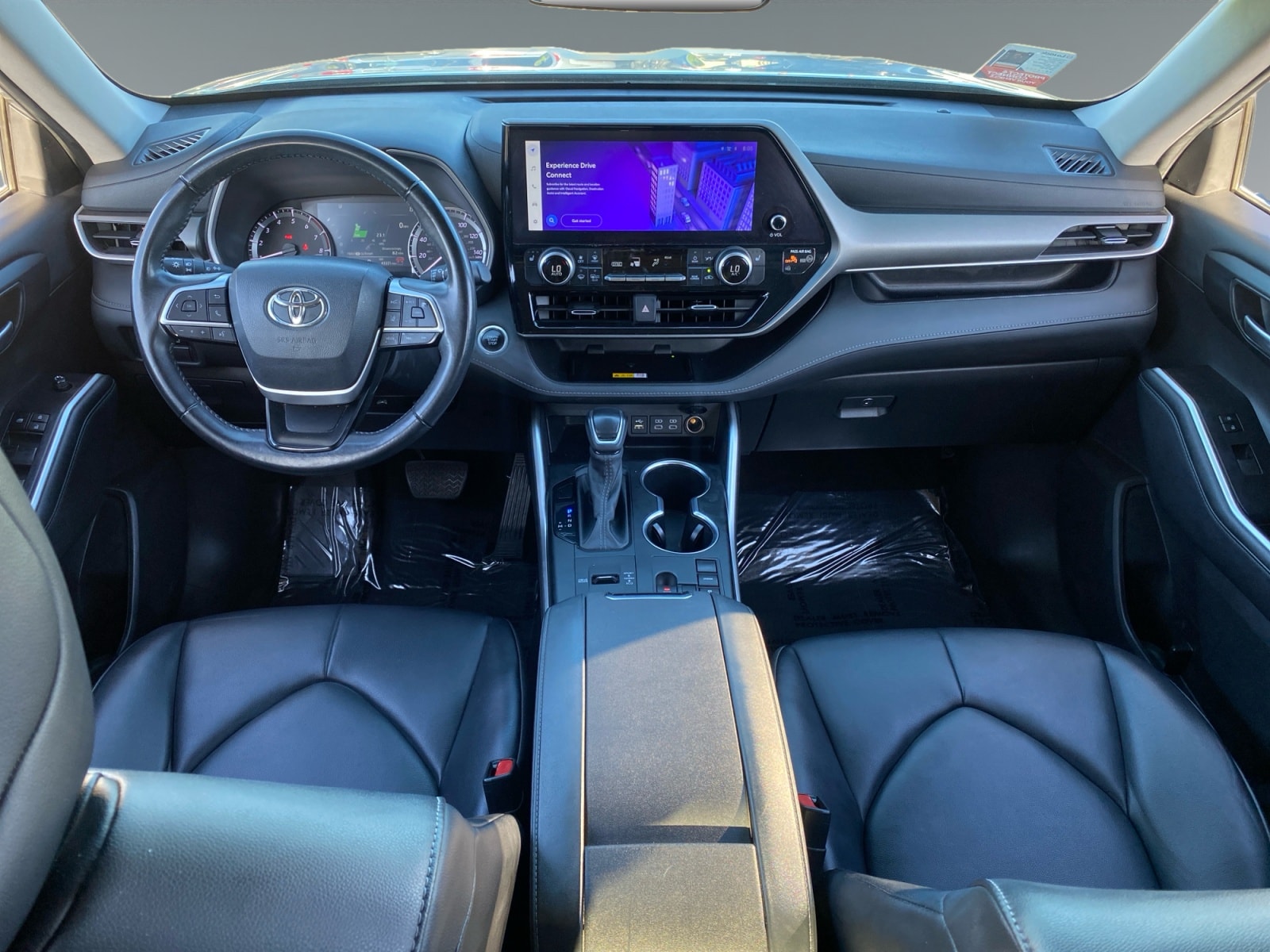 2024 Toyota Highlander XLE - Photo 10