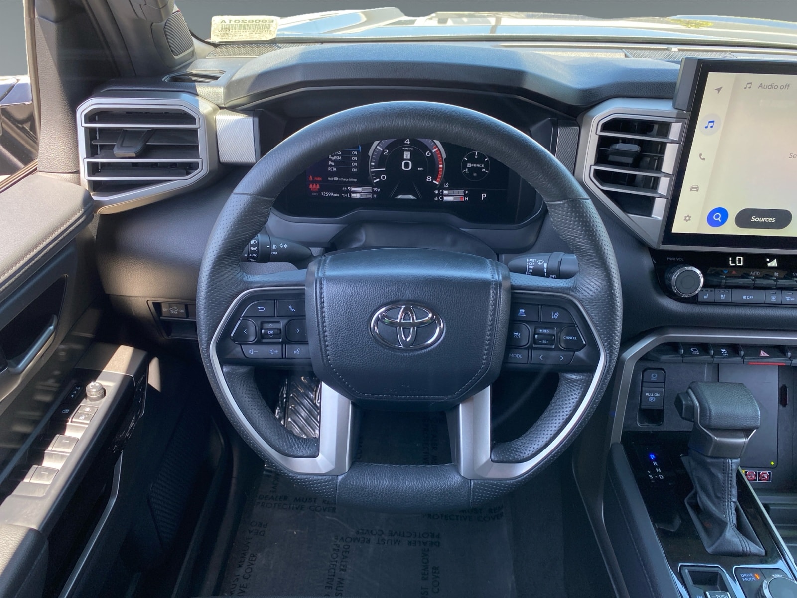 2025 Toyota Tundra Limited - Photo 12
